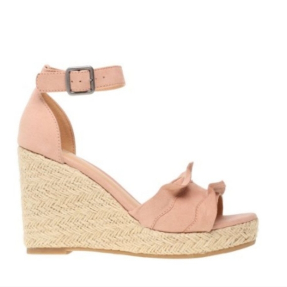 TIME AND TRU Nude Ruffle Cork Wedge Size 9 - Picture 2 of 4